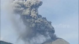 The eruption of Mount Lewotobi in Indonesia, a number of flights at East Nusa Tenggara Airport were cancelled, due to the impact of volcanic ash and volcanic ash rain