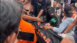 Seconds of a gold mine landslide in Indonesia killed 11 people, dozens of others were buried in the search by the landslide