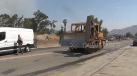 USA: Homeland Vegetation Fire Threatens Homes