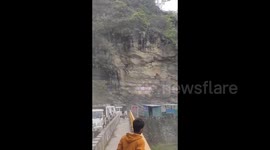 India: A large part of the hill fell on the Tanakpur National Highway