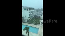 Barbados: Strong Winds In Barbados As Hurricane Approaches / 3