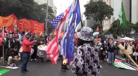 Brazil: Protesters set fire to the Israeli and US flags during the demonstration in defense of Palestine in Sao Paulo