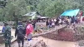 Rescue Teams Continue to Evacuate and Search 48 People Buried by Landslides in Indonesia