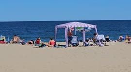 USA: Beach in New Jersey during the heatwave