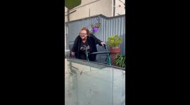 Joy overflows as mom receives Taylor Swift's concert tickets