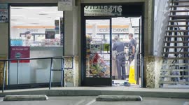 USA: Armed Robbery at 7 Eleven Cash Taken in Sun Valley