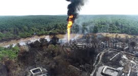 An illegal oil well caught fire in Indonesia and polluted a river, 8 victims, 4 people died and 4 others suffered burns, 2 suspects who owned the illegal well were arrested by the police