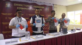 An illegal oil well caught fire in Indonesia and polluted a river, 8 victims, 4 people died and 4 others suffered burns, 2 suspects who owned the illegal well were arrested by the police