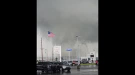 Tornado strikes Mount Vernon, IN