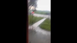 Tornado captured carrying debris in Mount Vernon, Indiana