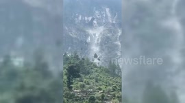 India: Powerful Landslide Strikes Badrinath Highway in Uttarakhand