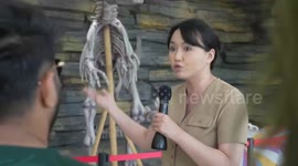 Foreign students explore oil-rich city of Karamay in China's Xinjiang