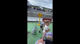 Grandmother films a little boy's overjoyed reaction to the first plane sighting