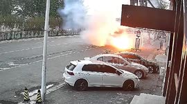 Rider narrowly escapes electric bike explosion in northern China