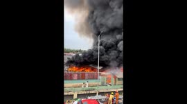 Massive fire engulfs Islamabad's Sunday Bazaar stalls