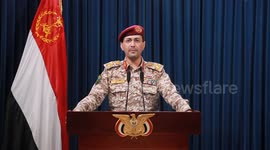 Yemen's Houthis warn Saudi of potential attacks if banks in Sanaa suspended by gov't