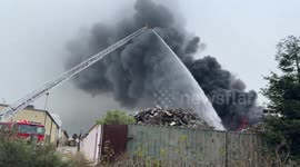USA: Inferno Engulfs Saticoy as Firefighters Battle Blazing Rubbish Pile