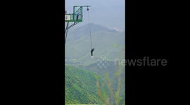 China's scenic area introduces innovative 'wimpy bungee jump' for fearful adventurers