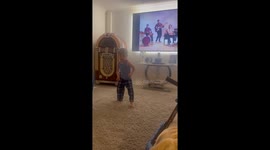 Little boy's dance moves show his future as a star