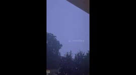 Storm hits Bayville: shelf cloud, lightning, and strong winds