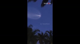 Family's hilarious commentary while witnessing a rocket launch from their home