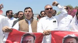 Pakistan: PTI MP’s march with demand to release Imran Khan and other party workers