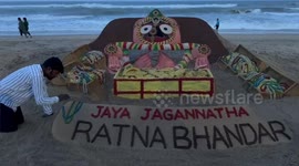 Sand artist creates beautiful art works from sand on the occasion of unveiling of Mahaprabhu Jagarnath treasure in Northern India