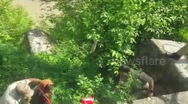 India: Heartwarming! Police rescue woman from ditch in northern India