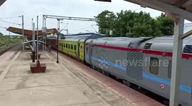 India: Emergency stop: Smoke incident on train causes panic