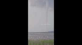 Waterspout spotted on Lake George, Florida