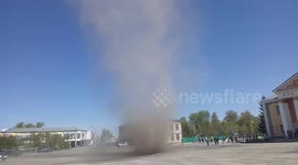 Dust devil hits town square in Russian city