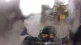 Who the hell said Iran is a dry and desertlike country?!? - Flooding!