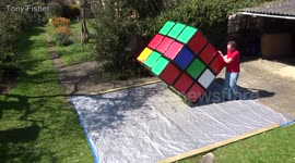Man solves world's largest Rubik's Cube