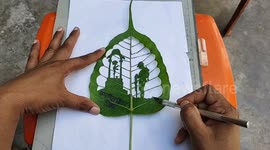 On the 25th Vijay Diwas of Kargil, sand artists paid tribute to the martyrs by making special artwork on green Pippal leaves in Northern India