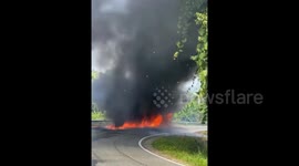 Big fire, the fire burned a truck that was traveling on the Trans Sulawesi Indonesia road