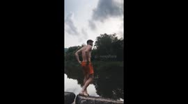 Man backflips into water to avoid large rock in Pennsylvania quarry