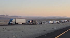 US: Drivers Stranded Between LA And Las Vegas As I-15 Closed Due To Fiery Semi-Truck Crash 5