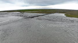Iceland ring road closure video Skálm river bridge glacial flood glacier Mýrdalsjök Hringvegur Skálmarbrú July 2024