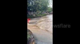 US: Flash Flooding Hits Dolly Parton’s Dollywood Theme Park In Tennessee