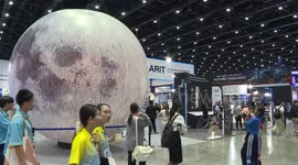 Lunar soil sample from China's Chang'e-5 mission under spotlight in Bangkok