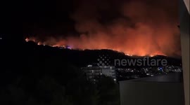 Croatia: Wildfire Erupts In Resort Town Of Tucepi