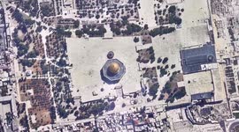 Israel: Muslim worshipper and tourist visit the Al Aqsa Mosque compound in Jerusalem, Israel