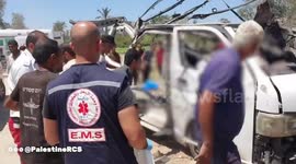 Gaza Strip: The Palestine Red Crescent teams retrieved four martyrs and one seriously injured person today after the Israeli occupation targeted a car at the entrance of Al-Zawaida in the central Gaza Strip