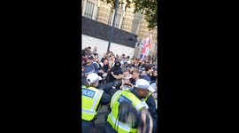 demo turns to violence