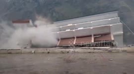 Building collapses into Parvati river amidst raging floods in northern India