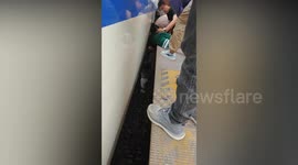 Quick-thinking passengers save child trapped between train and platform