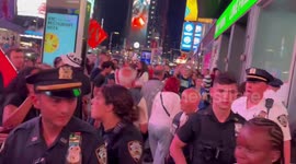 United States: People denounce police for releasing Israel supporter pepper spraying people in New York