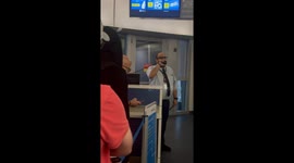 American Airlines supervisor tells passengers to 'shut up' after 24-hour wait