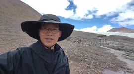 Chinese scientists measure glacier thickness in Yangtze headwaters