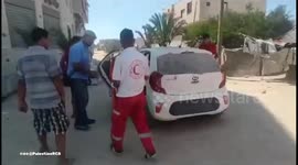Palestine: Palestine Red Crescent Society teams in KhanYunis Governorate transported an injured citizen from the Rafah Western Road